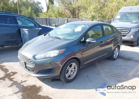2018 Ford Fiesta Se z USA, uszkodzony, nr VIN 3FADP4BJ1JM109727